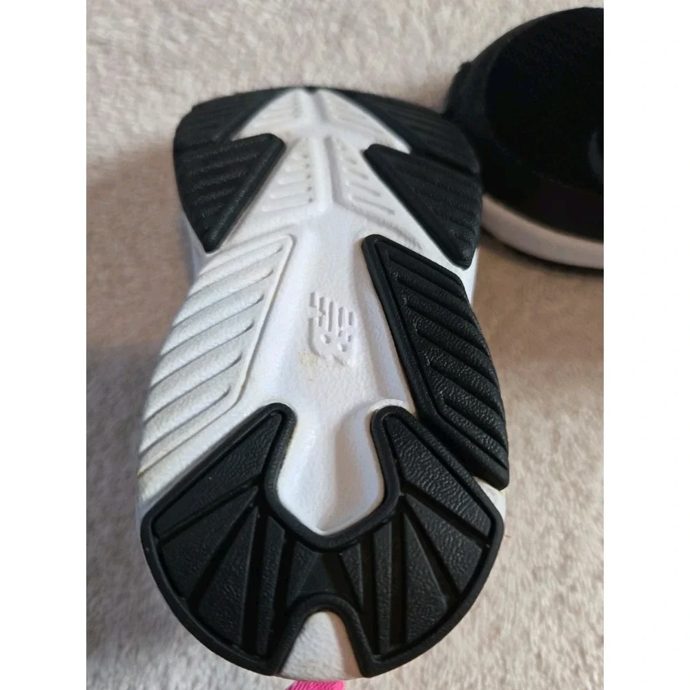 New Balance Infant Shoes Size 5 Slipon Sneakers Black & Pink